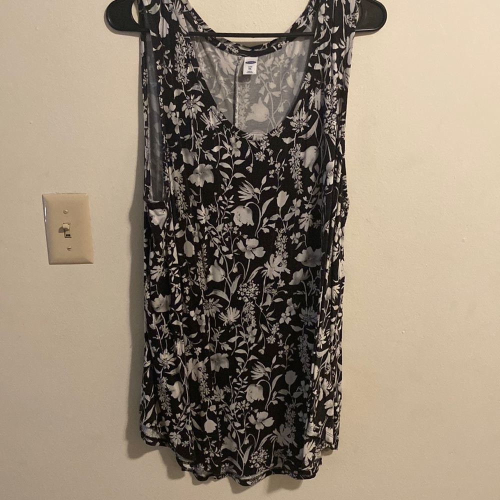 Black and white tank top